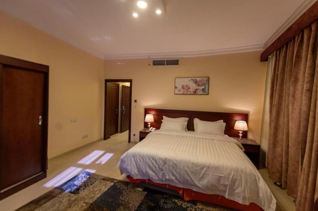 Al Ayniah Hotel Médine Extérieur photo