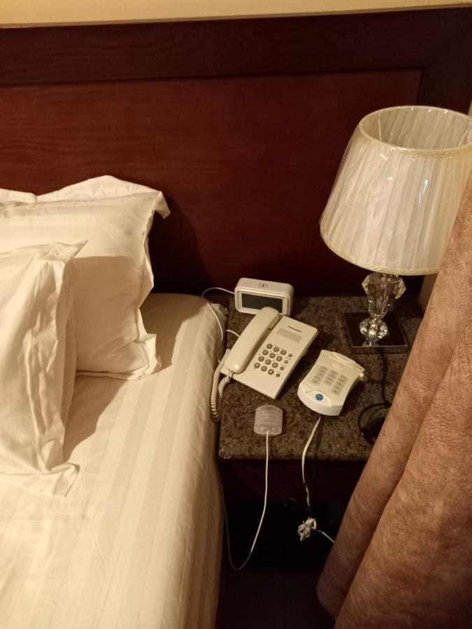 Al Ayniah Hotel Médine Extérieur photo